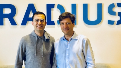 From left to right: Darian Shirazi, CEO and Co-Founder of Radius, and Doug Bewsher, CEO of Leadspace (Source: Radius)